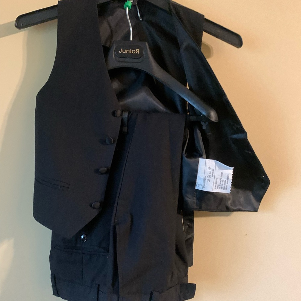 Black Suit - Picture 4 of 11